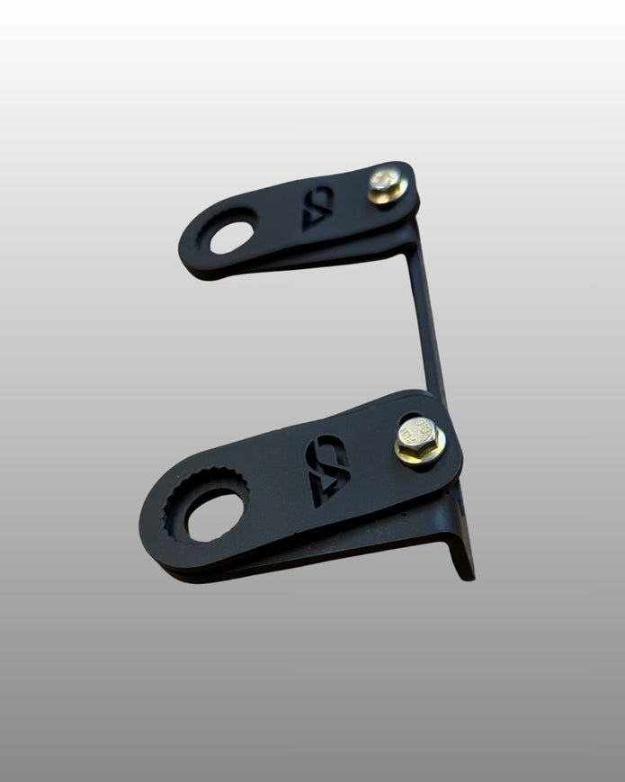 Maverick R Lower Control Arm Bolt Retainer Kit