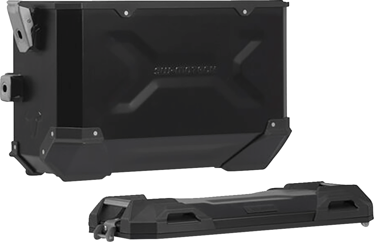 RAVEK Trunk Bed Light - Red - Wolverine 69-104R